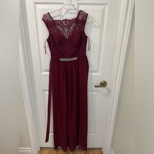 Beautiful wedding/prom dress
